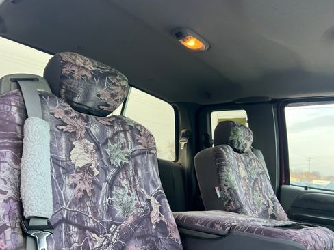 Used 2004 Ford F350 XLT image 16