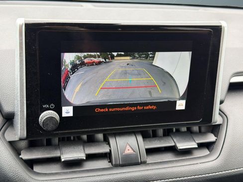 Certified 2023 Toyota RAV4 XLE w/ Convenience Package FWD image 21