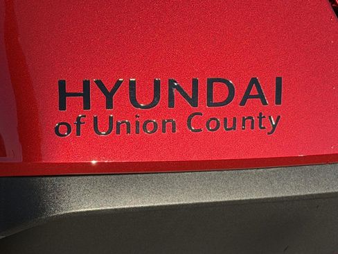 Certified 2025 Hyundai Elantra Sport image 28