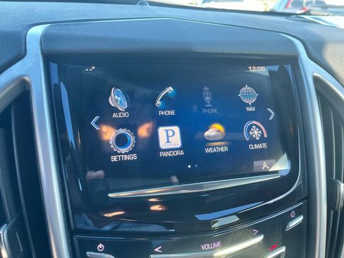 Used 2014 Cadillac SRX Luxury w/ Driver Awareness Package image 18