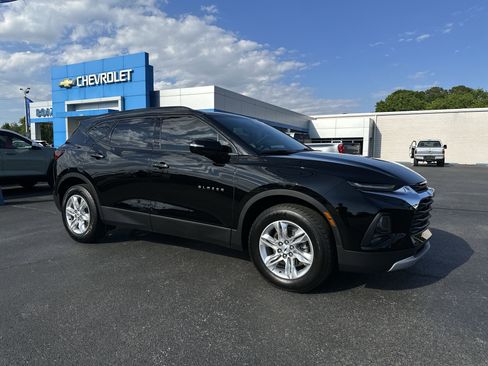 Used 2021 Chevrolet Blazer LT w/ Sound & Technology Package FWD image 1