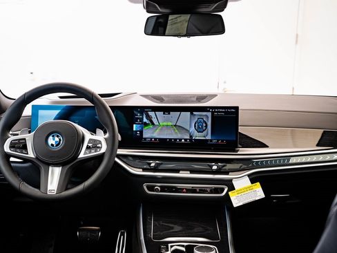 New 2026 BMW X5 xDrive50e w/ M Sport Package image 32