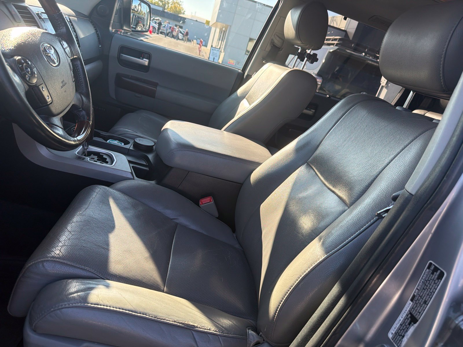 Used 2012 Toyota Sequoia Platinum AWD/4WD image 6