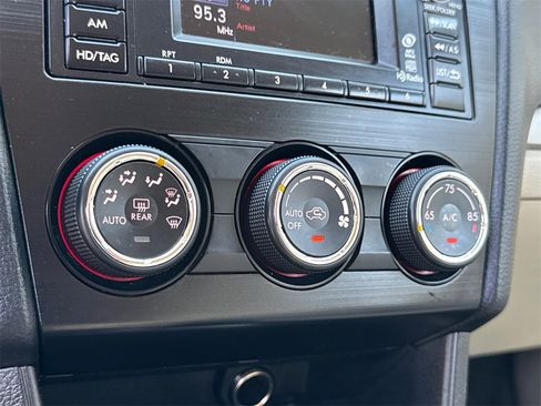 Used 2013 Subaru Impreza 2.0i Sport Limited w/ Popular Pkg 1 image 28