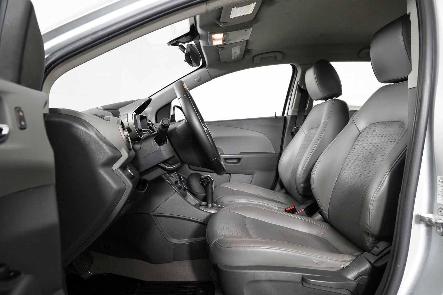 Used 2015 Chevrolet Sonic LTZ FWD image 15