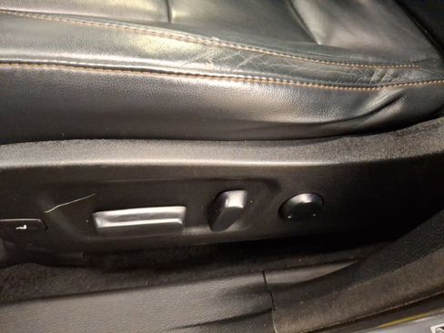 Used 2015 Toyota Highlander XLE image 14