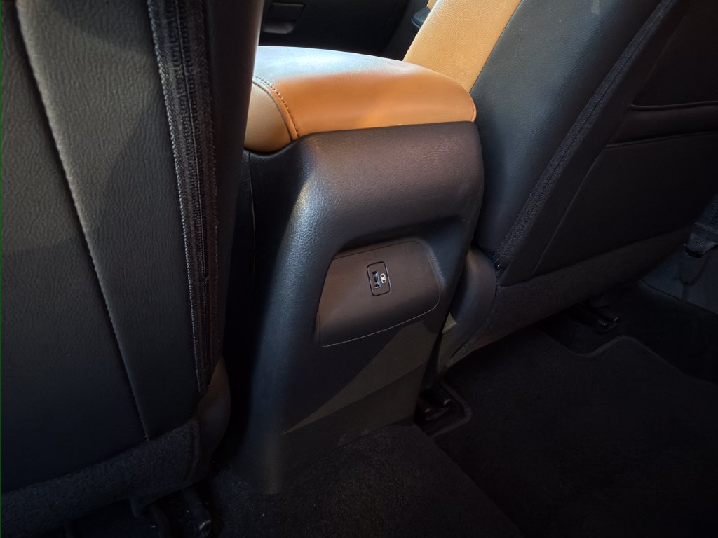 Used 2021 Nissan Sentra SV w/ SV Premium Package FWD image 19