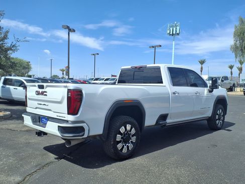 Used 2024 GMC Sierra 3500 Denali w/ Technology Package AWD/4WD image 6