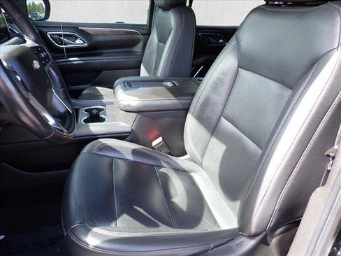 Used 2021 Chevrolet Suburban LT AWD/4WD image 14