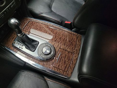 Used 2020 Nissan Armada SL w/ Premium Package RWD image 26