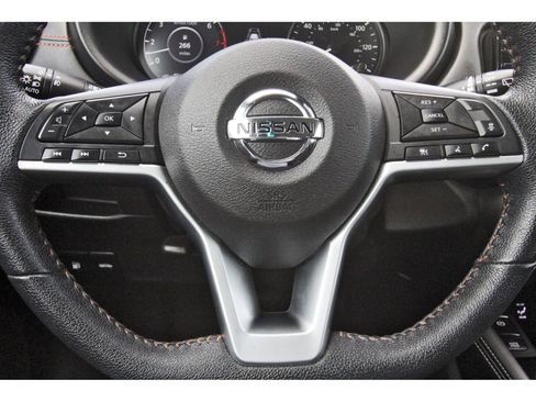 Used 2021 Nissan Kicks SR w/ Interior Electronics Package FWD image 17
