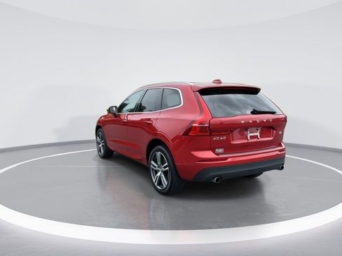 Used 2021 Volvo XC60 T6 Momentum w/ Premium Package image 5
