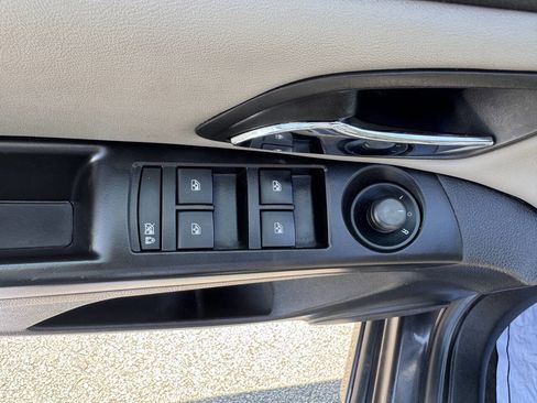 Used 2014 Chevrolet Cruze LS image 13