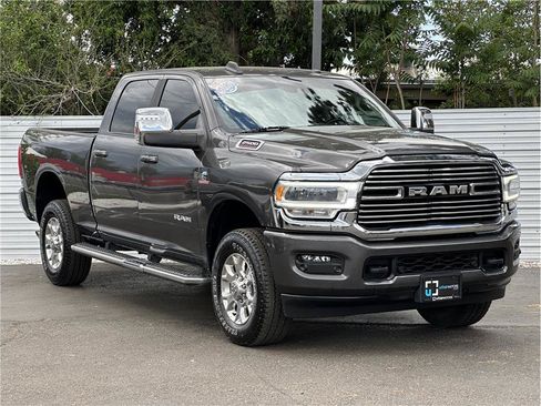 Used 2024 RAM 2500 Laramie w/ Safety Group AWD/4WD image 8