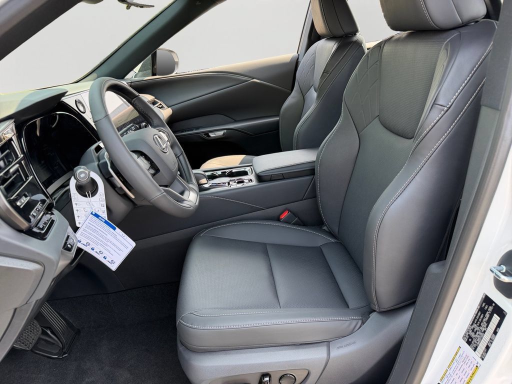 New 2026 Lexus RX 350 w/ Convenience Package AWD/4WD image 12
