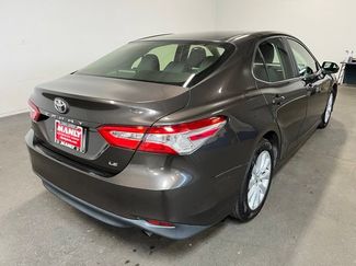 Used 2018 Toyota Camry LE FWD video 3
