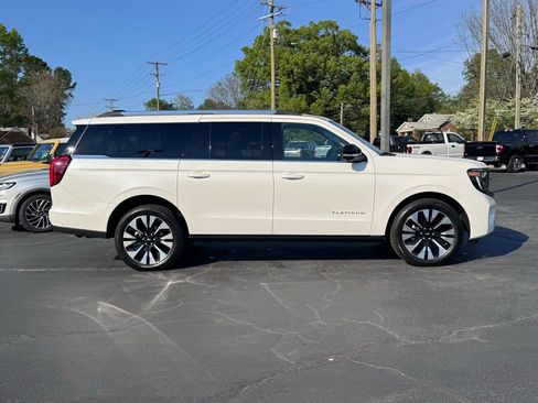 Used 2025 Ford Expedition Max Platinum w/ Driver's Package image 4