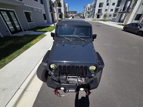 Used 2017 Jeep Wrangler Unlimited Sport w/ Quick Order Package 24S AWD/4WD image 3