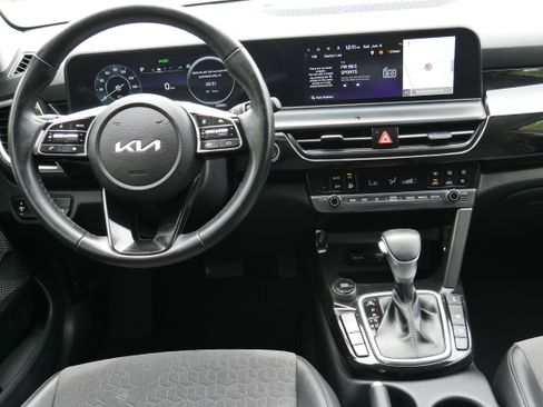 Certified 2024 Kia Seltos S AWD/4WD image 16
