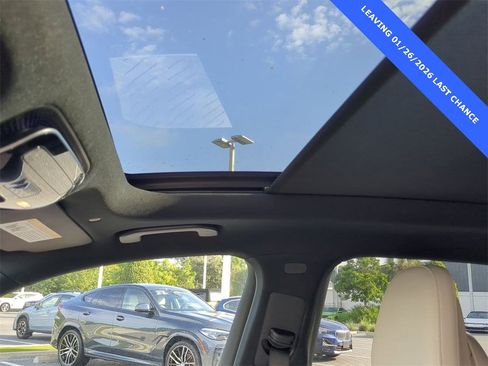 Used 2024 Mercedes-Benz GLC 300 4MATIC image 21