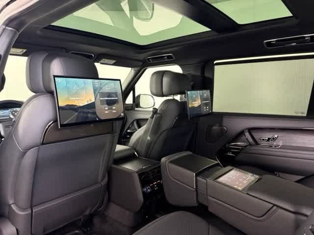 New 2026 Land Rover Range Rover Long Wheel Base SV AWD/4WD image 20