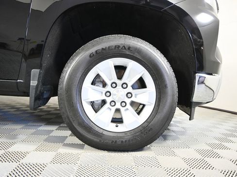 Used 2023 Chevrolet Silverado 1500 LT image 12