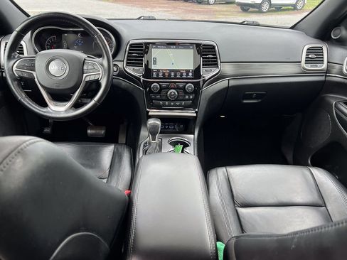 Used 2021 Jeep Grand Cherokee Limited image 32