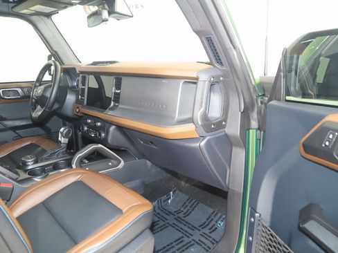 Used 2024 Ford Bronco Outer Banks image 43