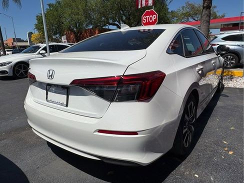 Used 2022 Honda Civic EX image 5