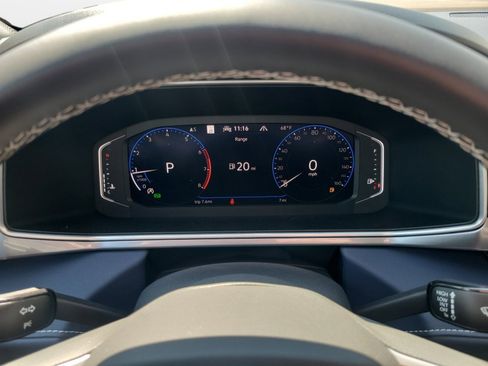 New 2026 Volkswagen Taos SEL AWD/4WD image 11