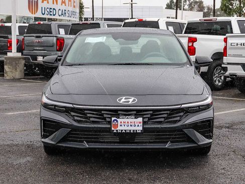 New 2026 Hyundai Elantra SEL Sport FWD image 2