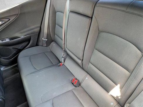 Used 2022 Chevrolet Malibu LT FWD image 10