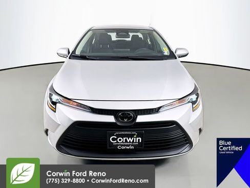 Used 2025 Toyota Corolla LE image 2
