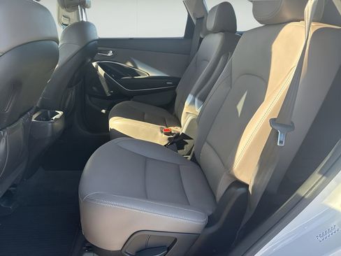 Used 2019 Hyundai Santa Fe XL image 13