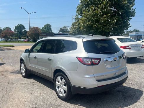 Used 2017 Chevrolet Traverse LT w/ Style and Technology Package AWD/4WD image 7