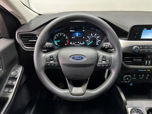 Certified 2022 Ford Escape S image 12