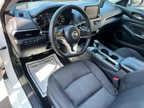 Used 2019 Nissan Altima 2.5 S FWD image 14