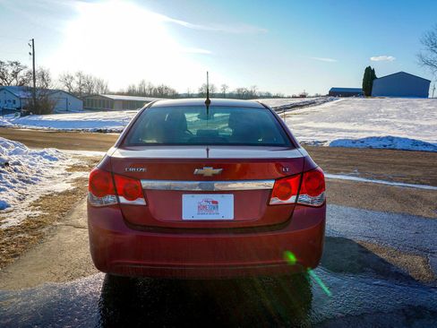 Used 2011 Chevrolet Cruze LT image 4