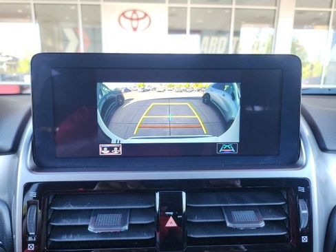 Used 2022 Lexus GX 460 Premium w/ Premium Package AWD/4WD image 13
