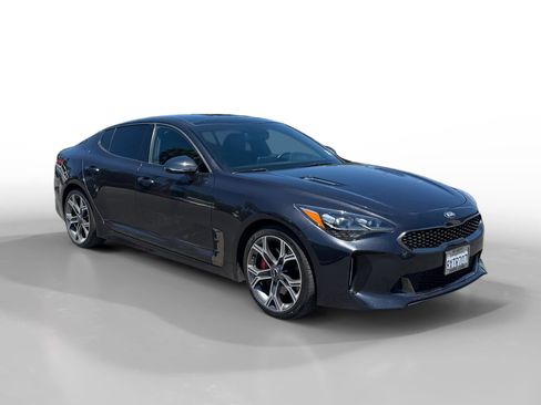 Used 2018 Kia Stinger GT1 w/ Paint Protection Package RWD image 7