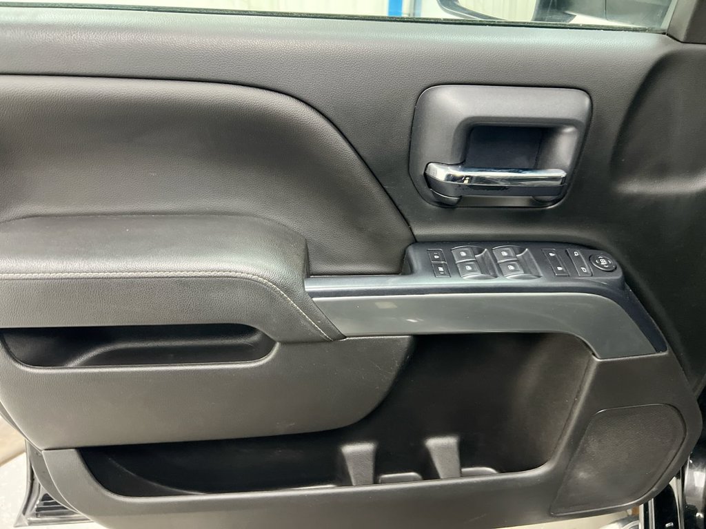 Used 2018 Chevrolet Silverado 2500 LT w/ All Star Edition AWD/4WD image 20