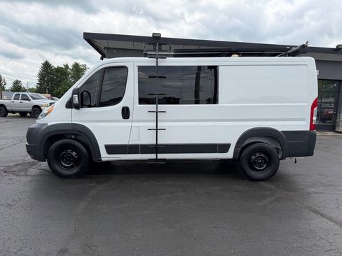 Used 2017 RAM ProMaster 1500 FWD image 3