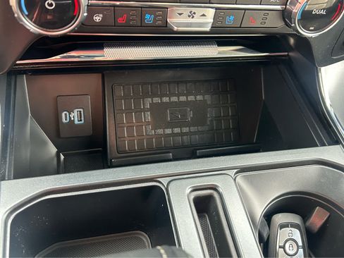 Used 2022 Ford F150 Lariat w/ Equipment Group 502A High AWD/4WD image 47