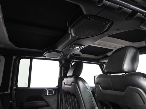 Used 2018 Jeep Wrangler Unlimited Rubicon AWD/4WD image 17