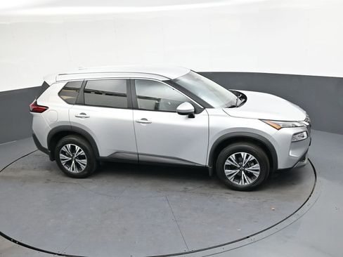 Used 2023 Nissan Rogue SV image 26