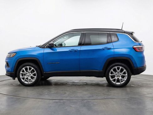 Used 2025 Jeep Compass Limited image 5