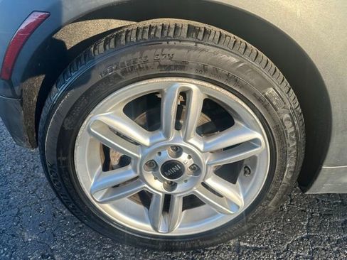 Used 2013 MINI Cooper Convertible image 11