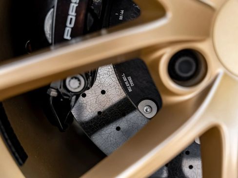 Used 2022 Porsche 718 Cayman GT4 RWD image 35