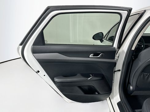 Used 2025 Kia K5 LXS FWD image 26
