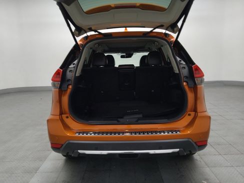 Used 2019 Nissan Rogue SL w/ Premium Package image 29